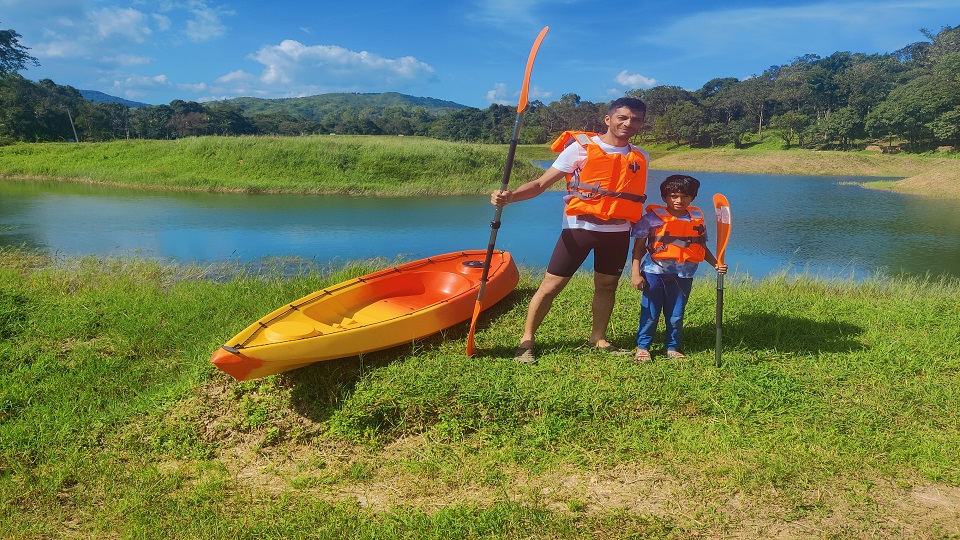 Kayaking at Gudlu Resorts